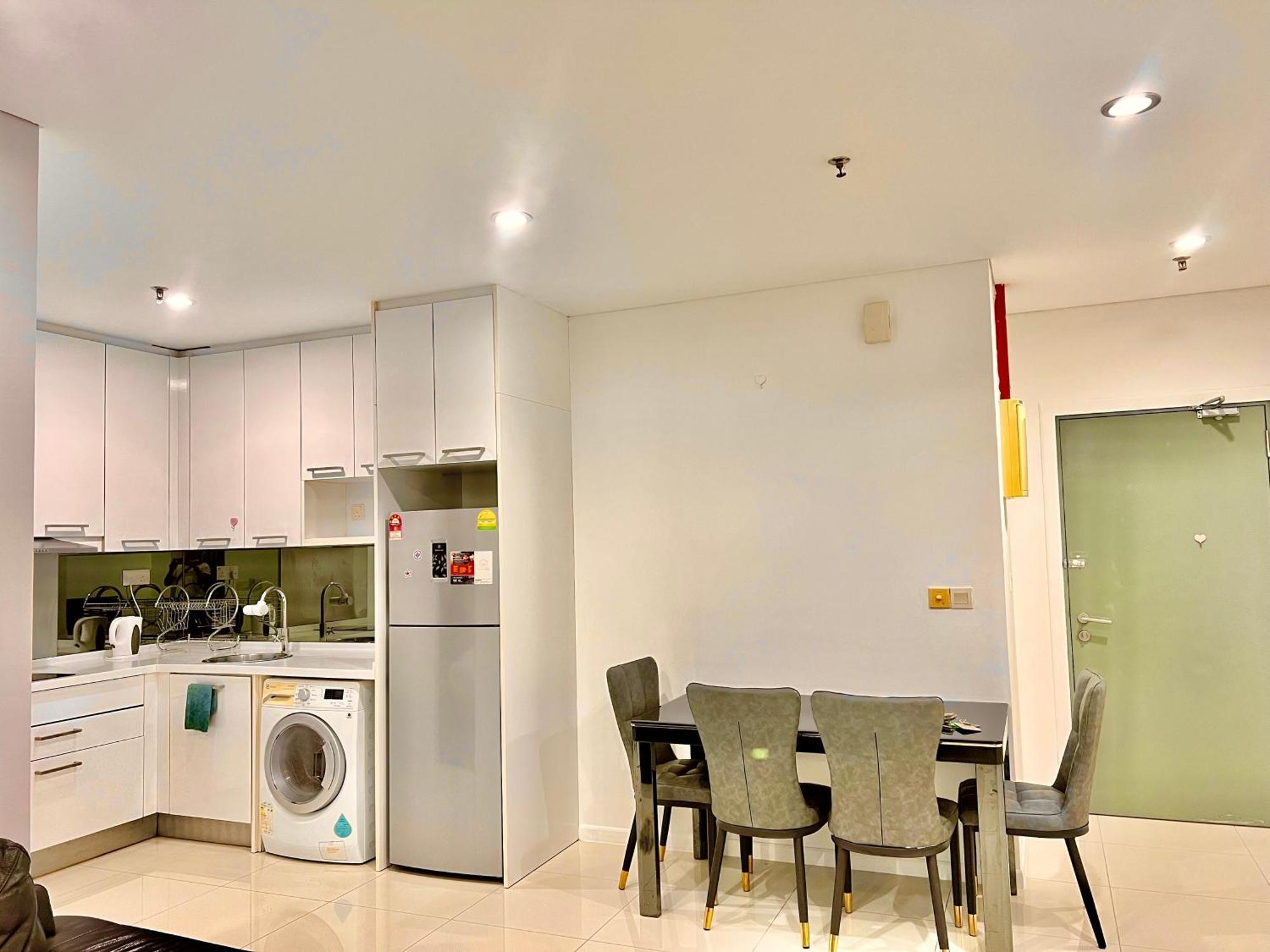 Summer Suites Victory House Куала Лумпур Екстериор снимка